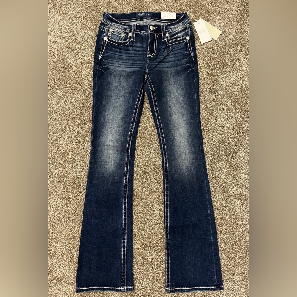 NWT MISS ME BOOTCUT DENIM JEANS.